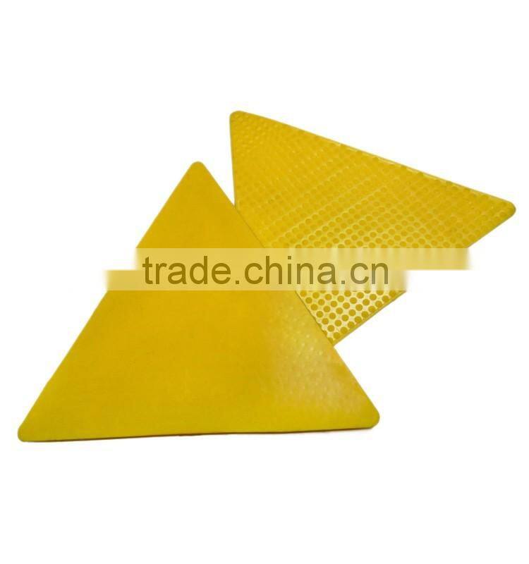 R5205/L TPR BIG TRIANGLE MARK