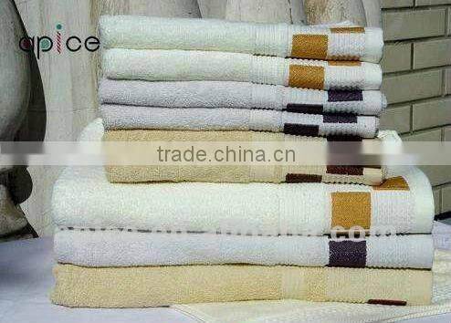 multi-color bath towels