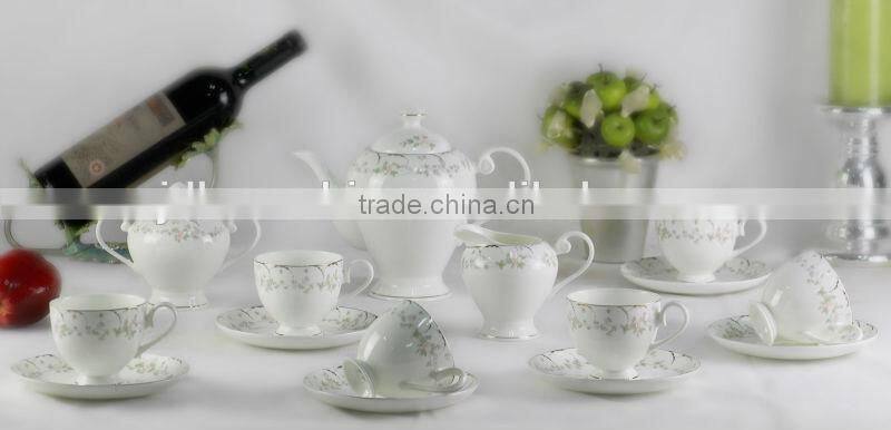 export A grade royal fine bone china dinner plate supplier