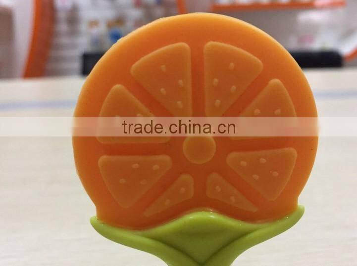 2016 New Arrival cute design silicone baby fruit teether