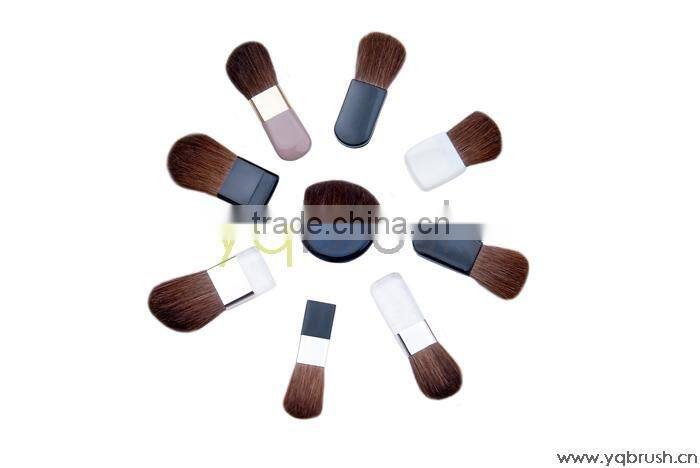 mini blush brush