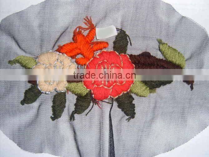 Flower embroidered collar