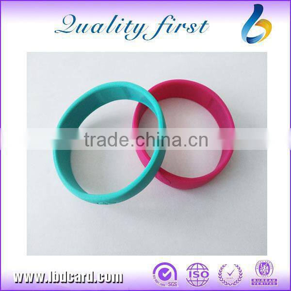 Shenzhen Golden Supplier RFID Silicone Bracelet For Swimming Pool