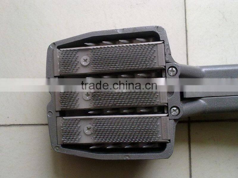 Adjustable carpet laying tools/Knee Kicker