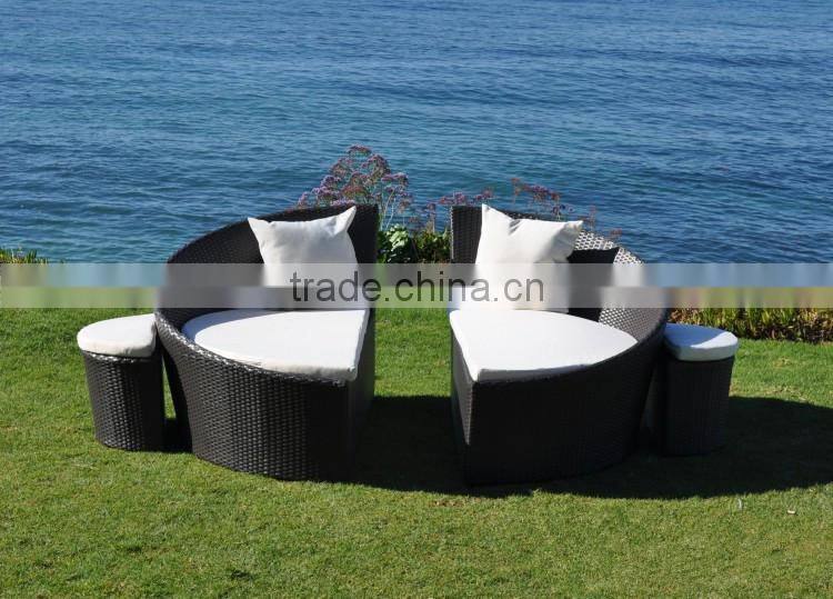 2017 Sigma Spring arrival all weather lightweight resin wicker outdoor sofa bed