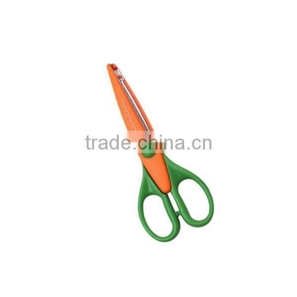 B6013 Stainless Steel Safety Kids Scissors Sewing Kit