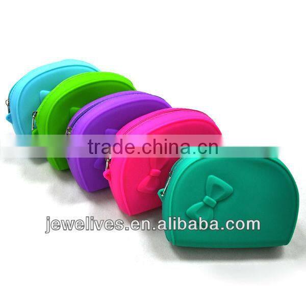 Portable lady silicone cosmtic bag for wholesale