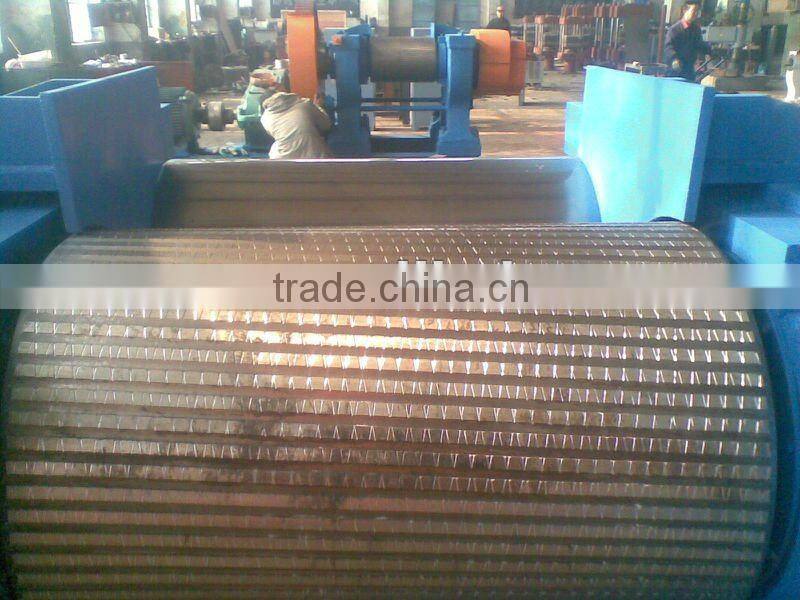 waste rubber crusher/old tyre crusher/rubber crumb processing machine