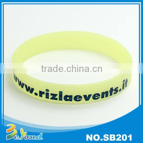 Wholesale logo printed fashionable customized silicone bracelet