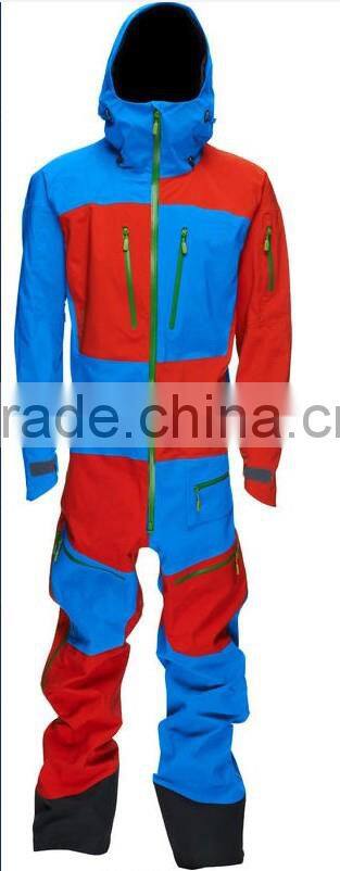 green project uniforms for worker