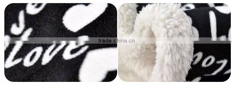 China Sale Dot Pattern Cozy Square Baby Blanket