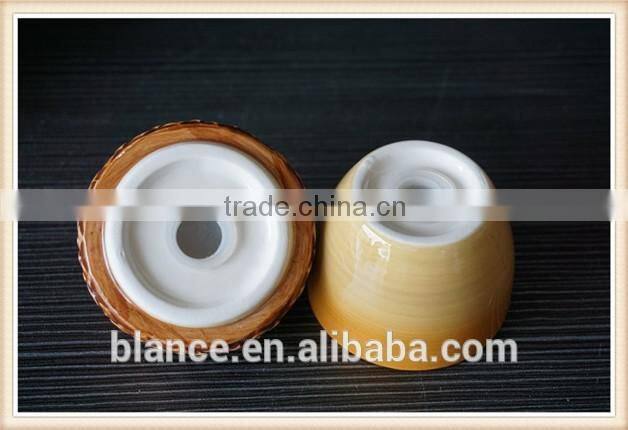 ceramic salt and pepper shaker in hazels design