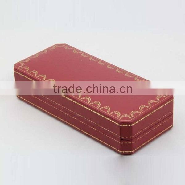 Elegant Marsala leather jewelry box with buckle lock and exquisite gold embroider