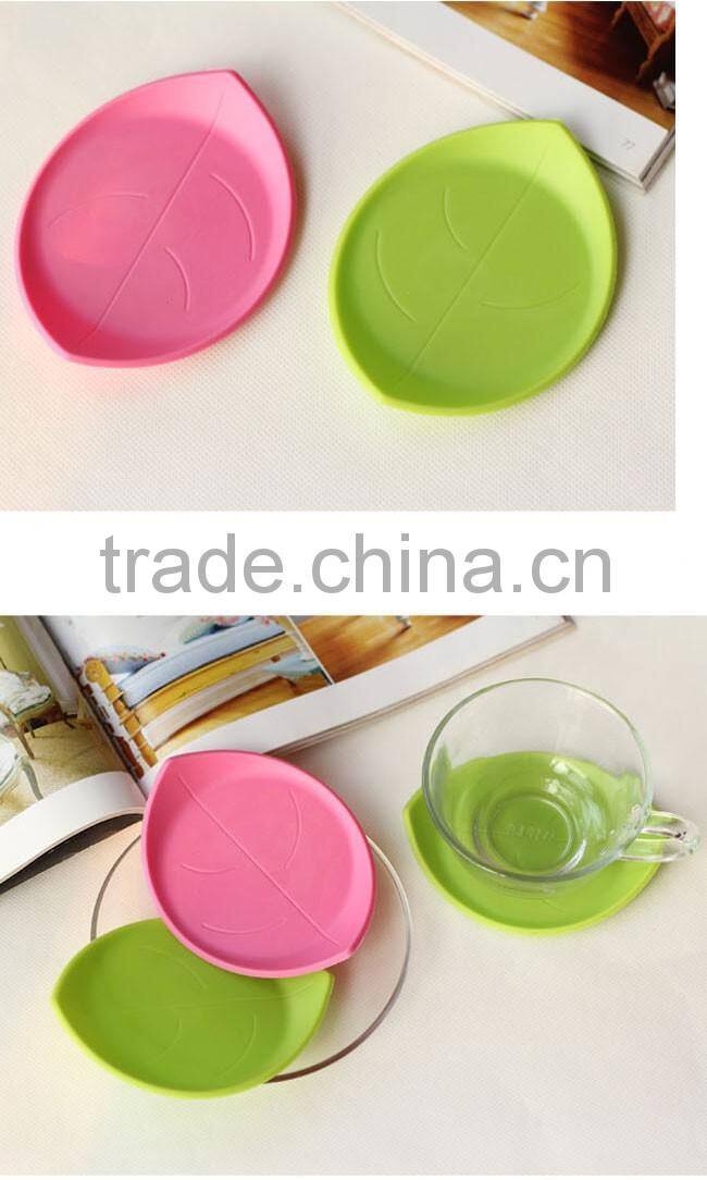 3D Leaf Shaped Silicone Coasters Candy Color Dinner Placemats For Table Unique Cup Mats Tablemat