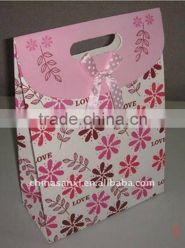 2013 specialty and low price paper bags for gift