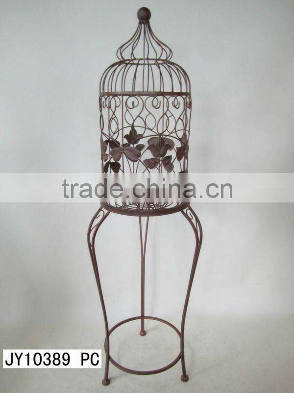 Metal cage planter with lock