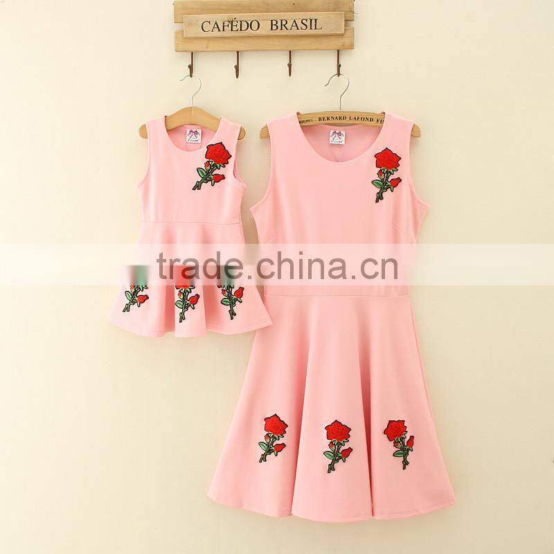 2017 hot selling family clothes wholesale mommy and me dress pink mother and daughter sweet casual dresses family clothes
