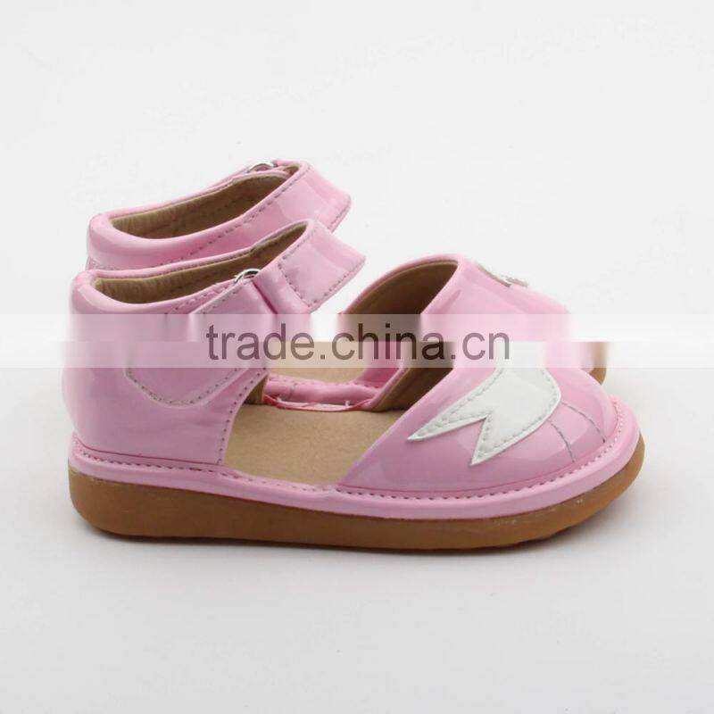 Skidproof adorable bird pattern kids wholesale squeaky shoes