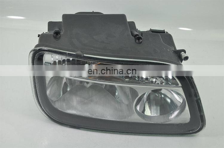 Best Quality Head Lamp Oem 9438200361 for MB Actros MP2 Truck Body Parts Head Light