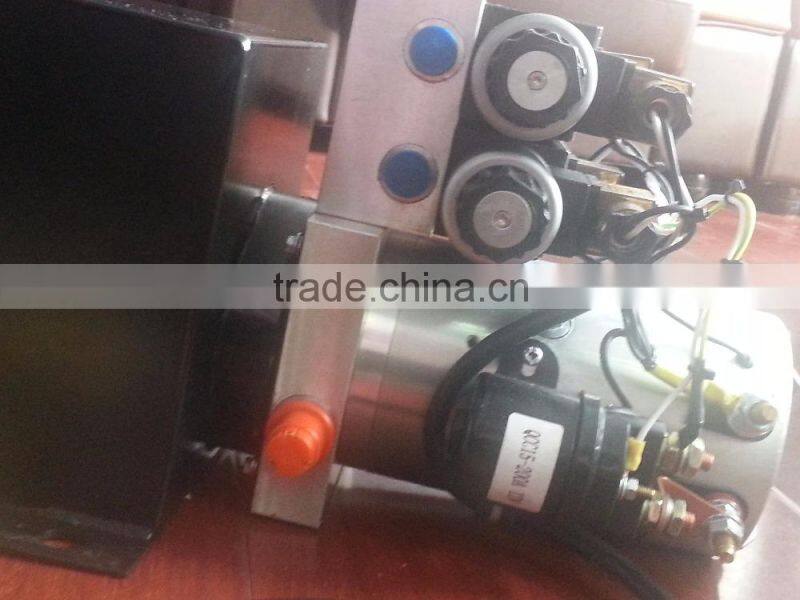 hydraulic power unit for two hydraulic cylinders control