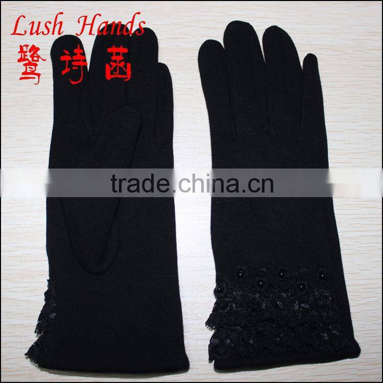 Cheap fashion woman mirco velvet hand gloves
