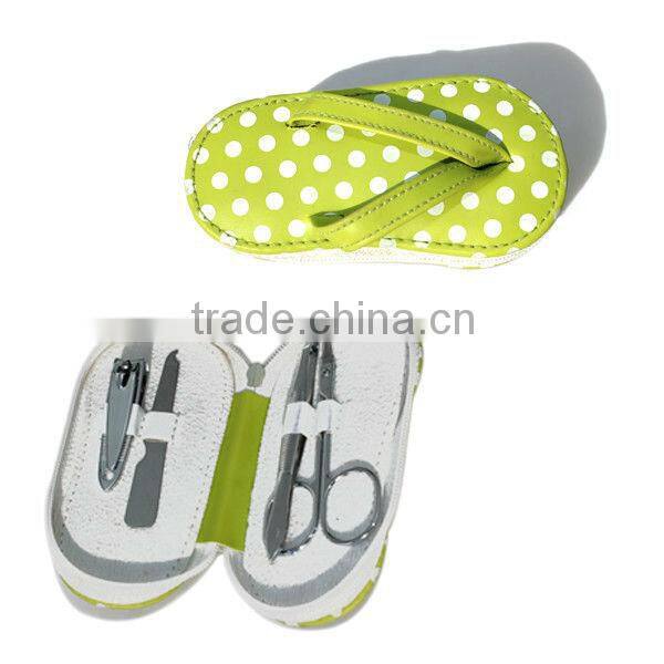 Green Shoe Shape Manicure Set