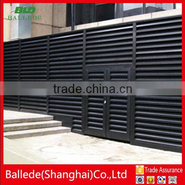Standard aluminum cast fence