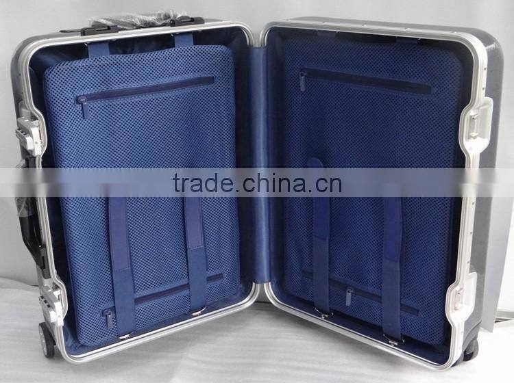 NEW ARRIVAL 20 inch super light weight than aluminum suitcase , carbon fiber suitcase sets with spinner Wheels