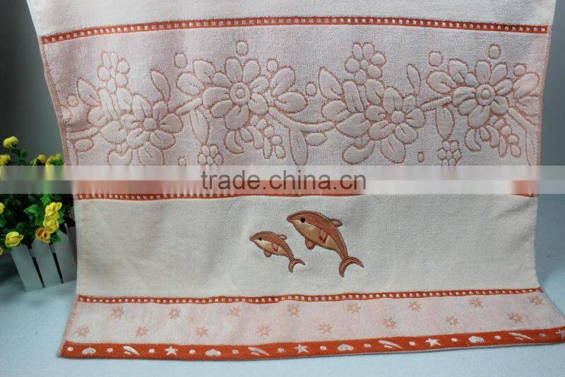 jacquard velour cheap fancy bath towel with embroidery