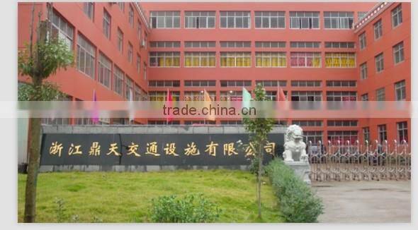 Decelerate road studs reflective road stud