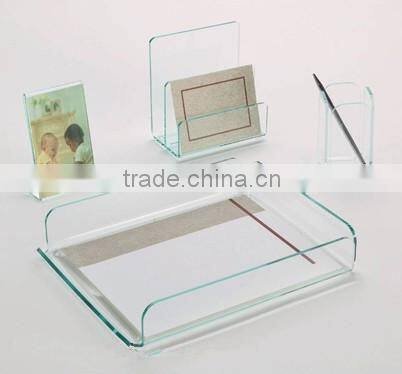 clear acrylic tray