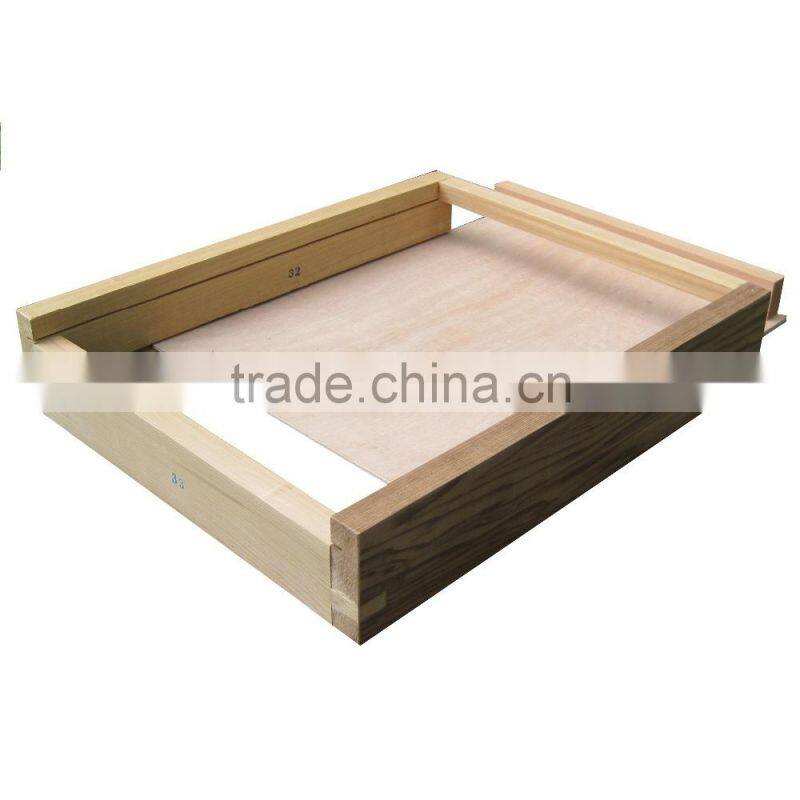 Dadant beehive/ Langstroth beehive / British beehive