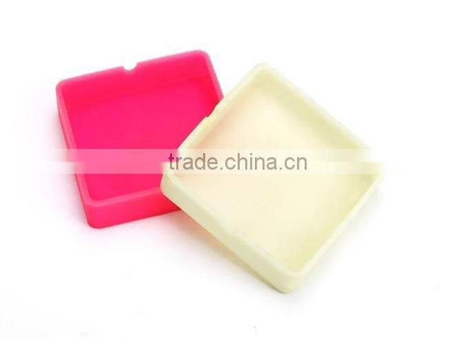 Colored silcone ashtray