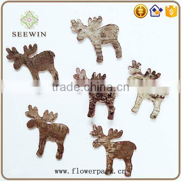 Small deer natural flower wood bark engraving