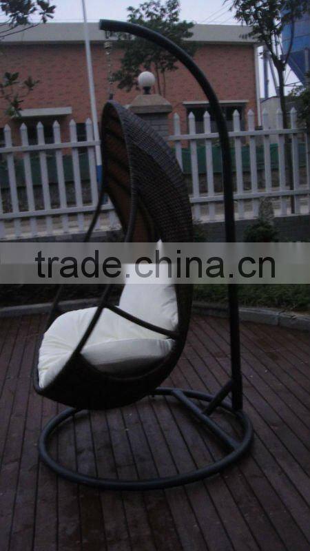 Garden rattan egg chair