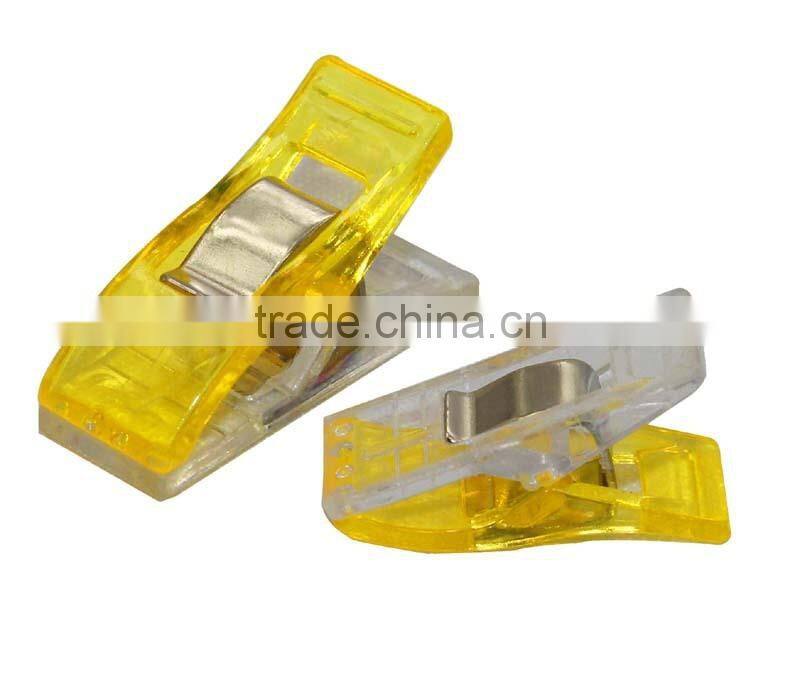 Quilt wonder clips with jar packing