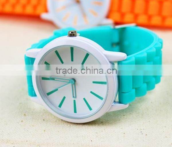 2013 lovely item popular design silicone watches men