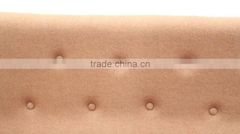 2 seats Finn Juhl wood legs Pelican chair