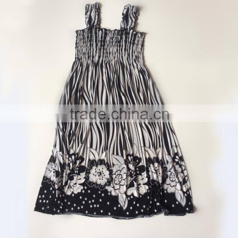 China Supplier Stripes and Peony Printed Women Nightdress