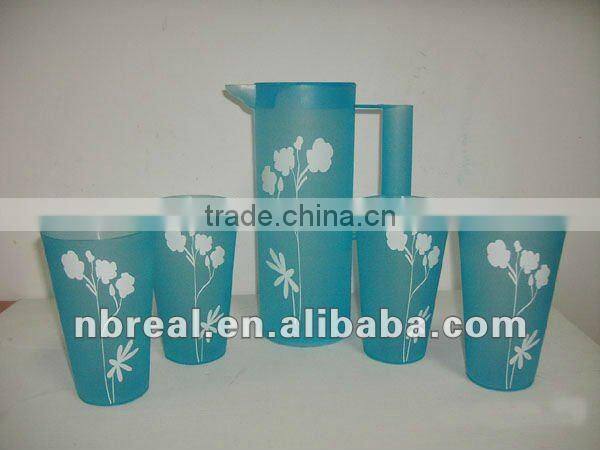 bpa free plastic pitcher with handle