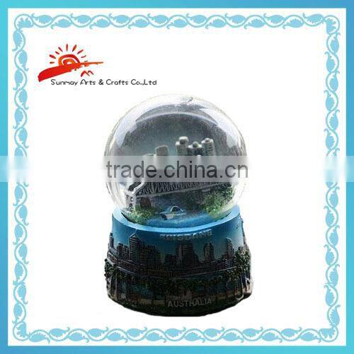 wedding party use & gifts custom made polyresin wedding snow globe