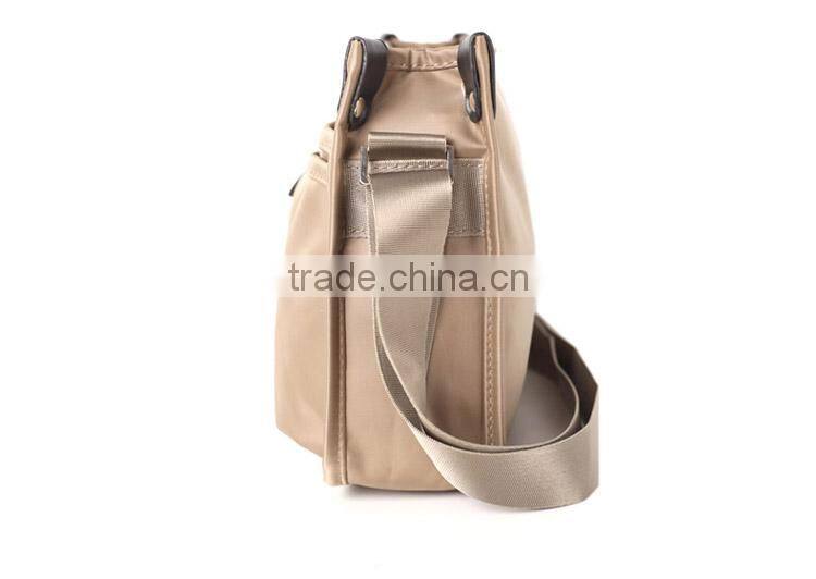 New fashion nylon messenger bag wholesale