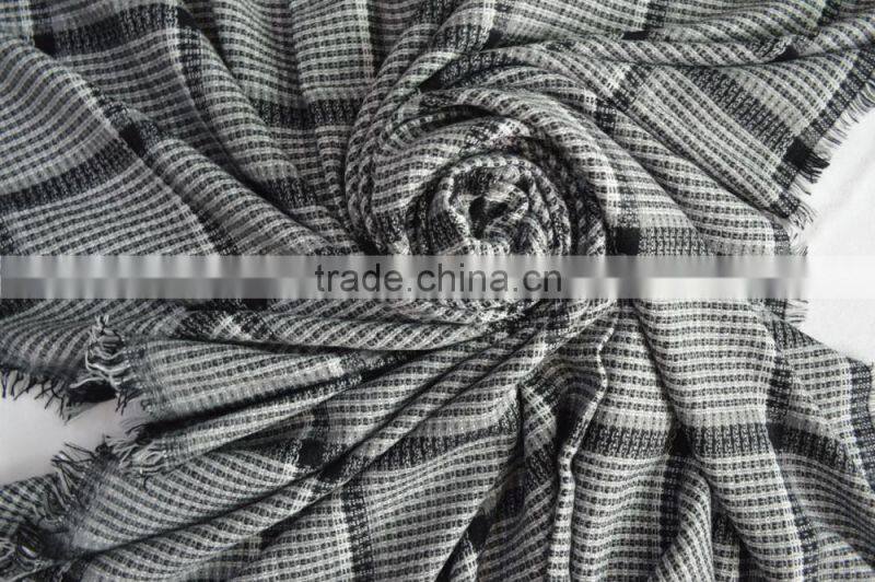 New arrival square wholesale factory europe lady plaid checked pashmina shawl 100%acrylic