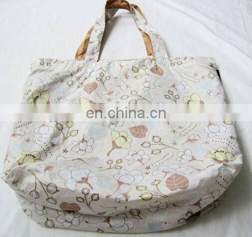 Custom made red non woven shopping bag words print handled bag