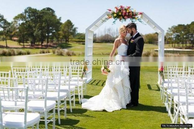 wood chiavari banquet use tiffany chair