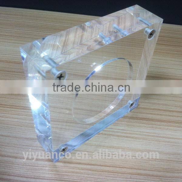 Acrylic Photo Frame AFF-036