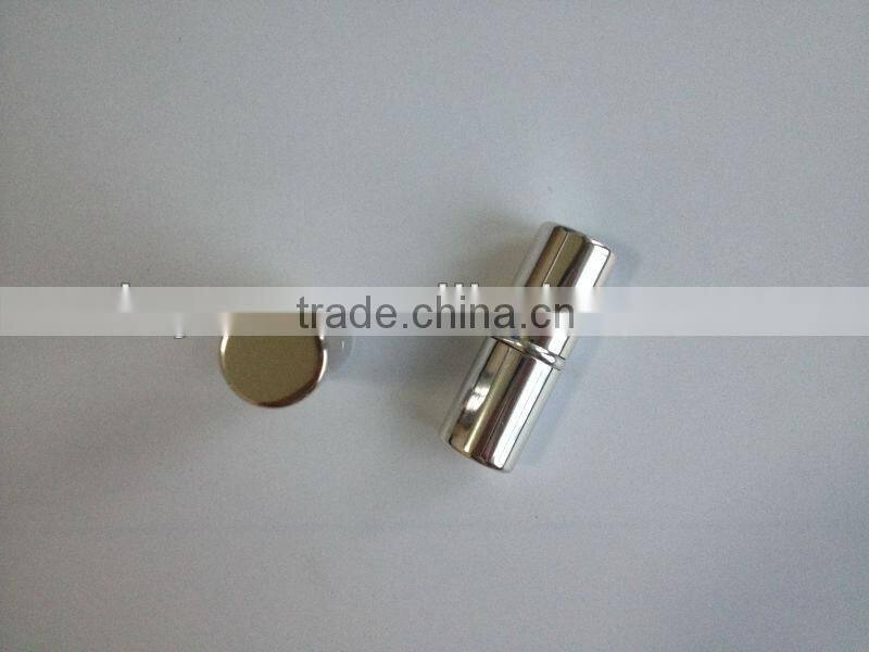mini retractable powder brush