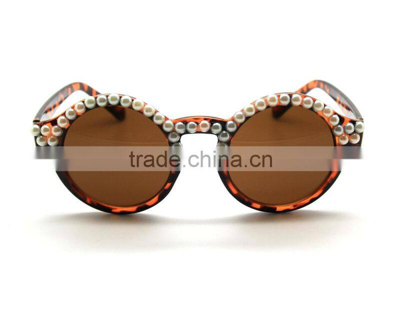 decorate round sunglass for girl