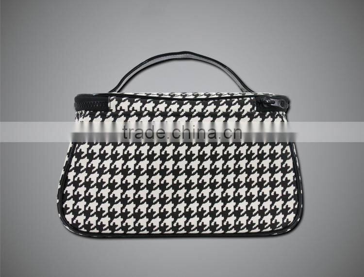 Fashion hot selling printing canvas cosmetic bag