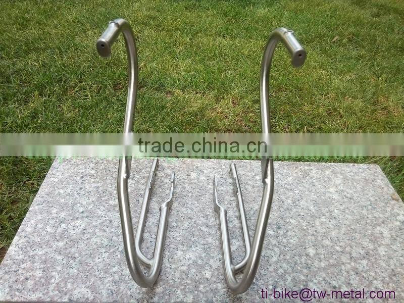 Customized titan bike front rack ti 25kg bicycle luggage carrier with sand blasting cheap titan bicycle front rack &bag holder